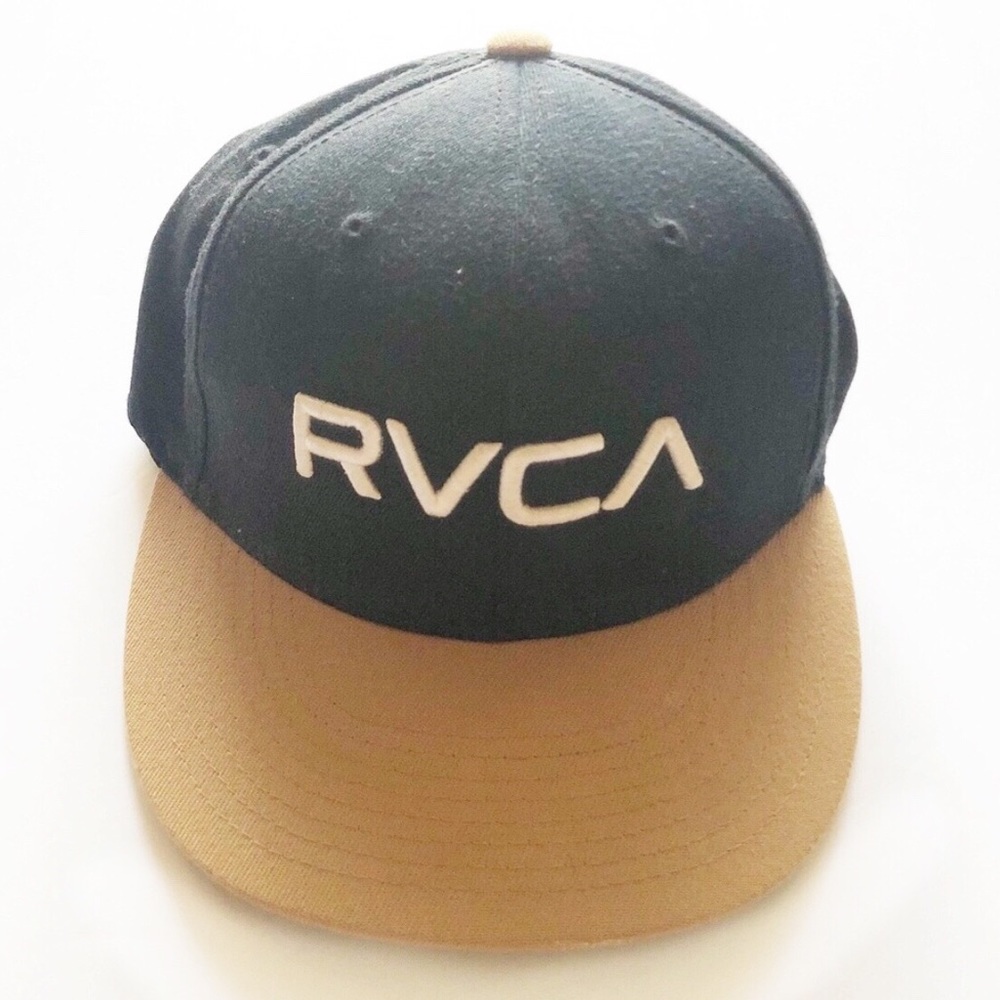 RVCA logo flex fit hat size S/M